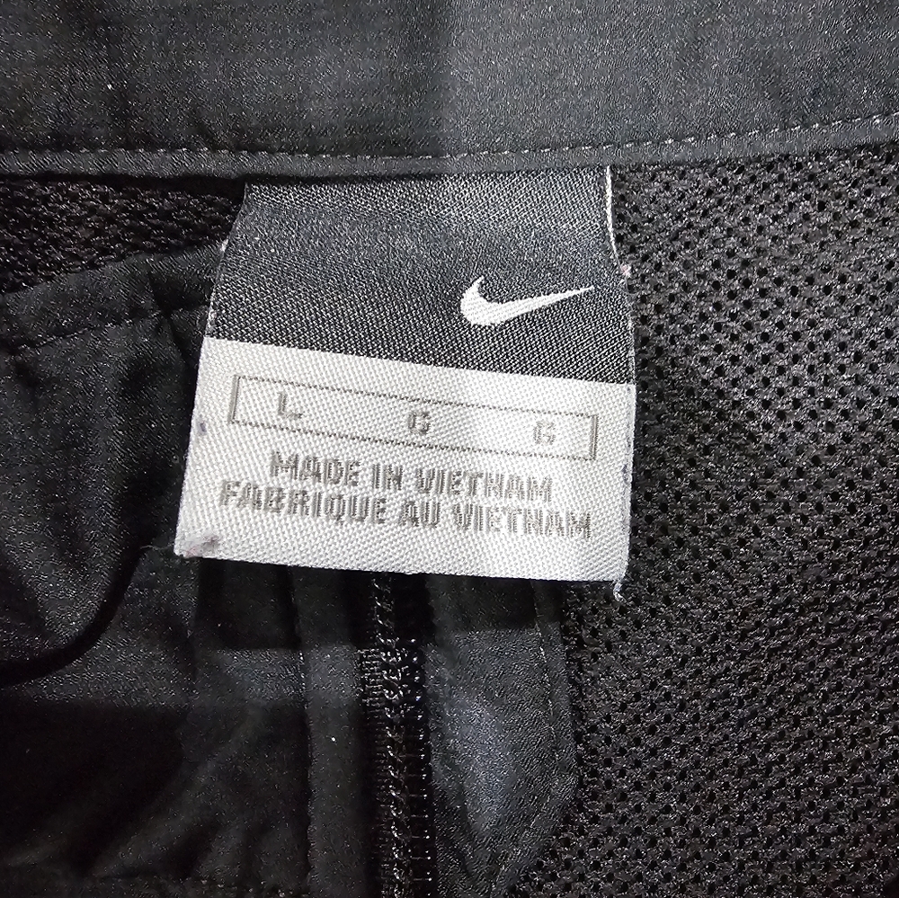 Nike Black Windbreaker with Lightweight Design and Stand-Up Collar size L - Picture 7 of 11